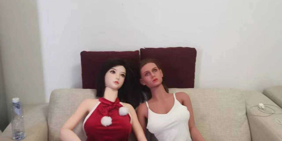 How to achieve orgasm using a full size sex doll